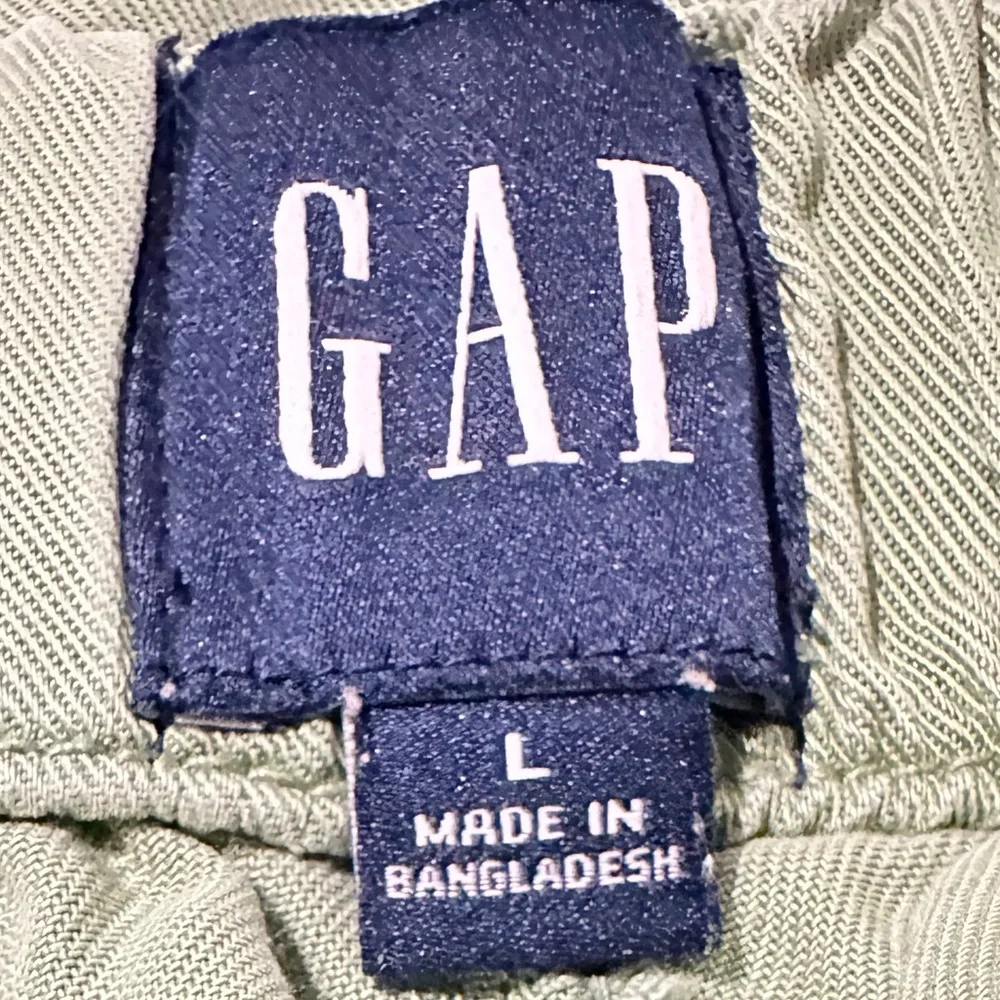 GAP Women's Green Casual Shorts Large